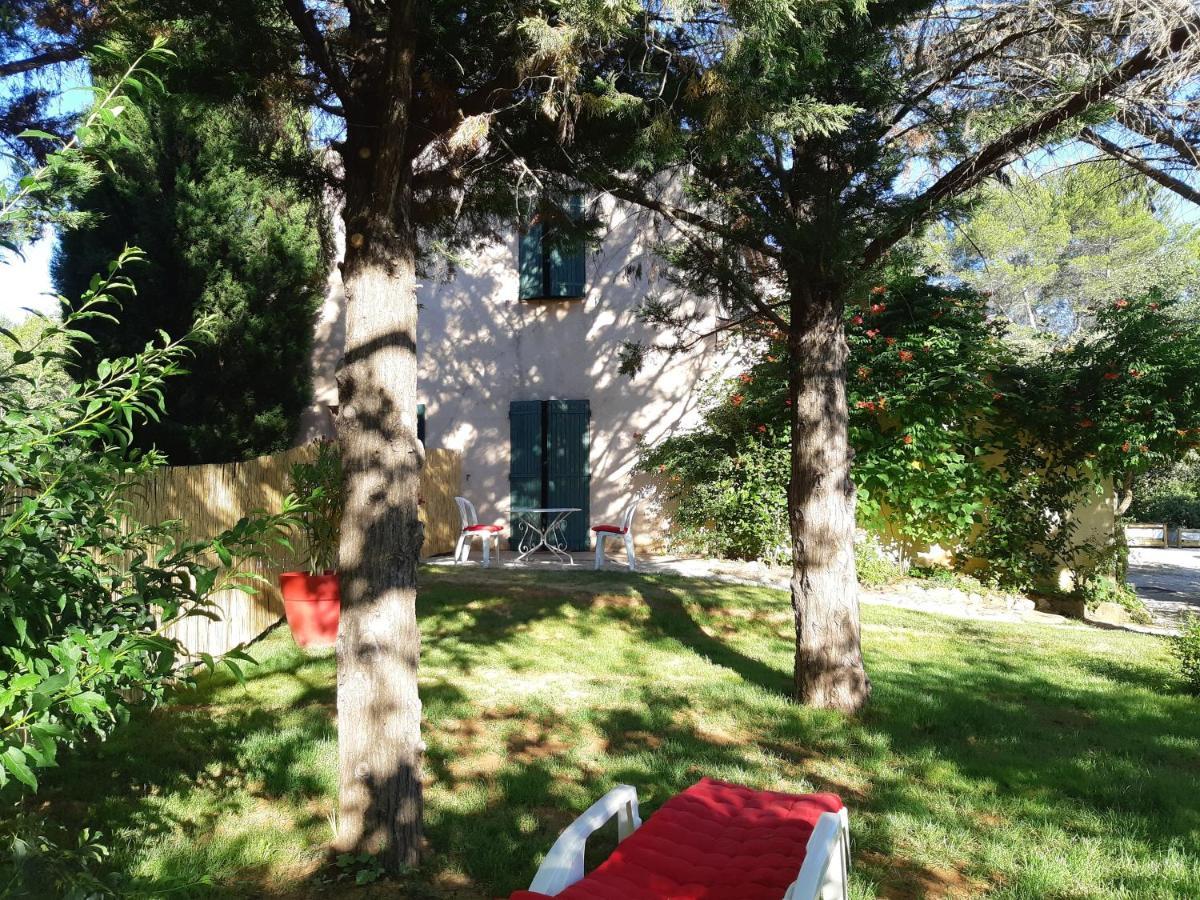 Suite Avec Jardin Entre Aix En Provence, Luberon Et Verdon Peyrolles-en-Provence Luaran gambar