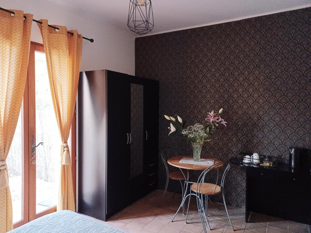 Suite Avec Jardin Entre Aix En Provence, Luberon Et Verdon Peyrolles-en-Provence Luaran gambar